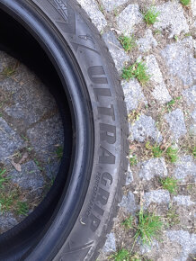 1ks zimní pneu 235/45/18 good year ultragrip - 5mm - 4