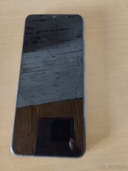 Mobilní telefon - 4