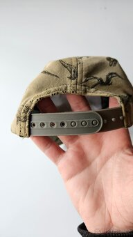 Khaki kšiltovka s dinosaury - značka: H&M - 4