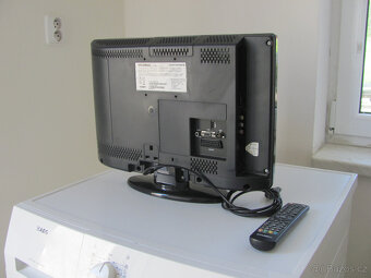 MALÁ LCD TV HYUINDAI - 19" - 48cm - 4