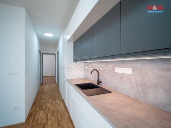 Prodej bytu 3+kk, 99 m², Zlín, ul. Lorencova - 4