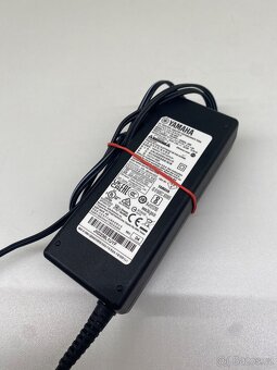 Yamaha PSR SX600 - 4