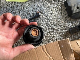 Víčko nádrže, expanžky na Bmw E46 - 4