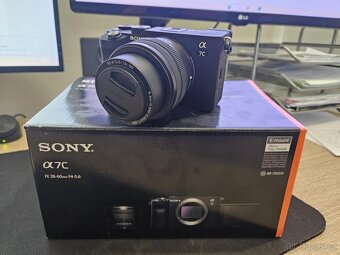 Sony Alpha A7C + příslušenství - 4