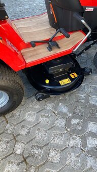 Zahradní traktor WISCONSIN ENGINEERING W2900 - 4