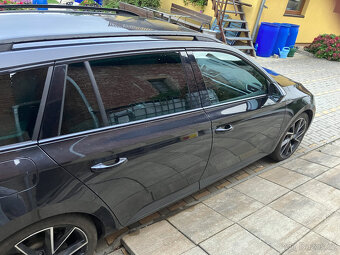superb 3 kombi 2,0 tdi  sportline r.v.2019 - 4
