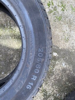 Pneu 205/60/16 - 4