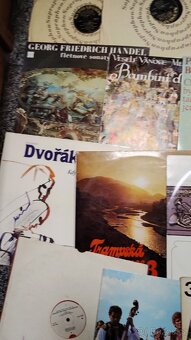LP desky a šelaky - 4