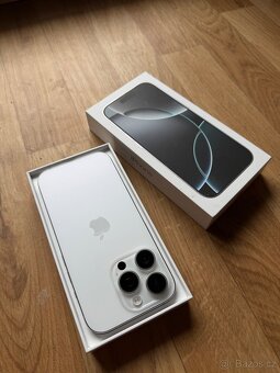 Apple iPhone 16 Pro 128GB bílý - 4