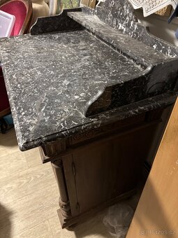 Starožitná komoda historismus - 4