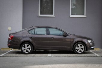 Škoda Octavia 1.6 TDI CR DPF Elegance DSG - 4