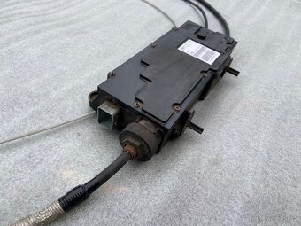 Parkovací brzda - Ford Focus C-Max - Modul EPB - 4