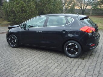Kia Ceed 1.6crdi 94kw 2013 top výbava - 4