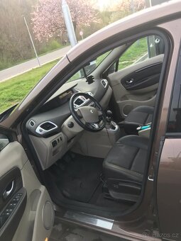 Renault Megane Scenic - 4