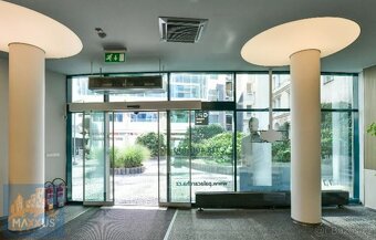 PALÁC ARCHA - pronájem obchodních prostor (408,12 m2), Na Po - 4