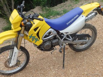 Hyosung cestovni enduro - 4