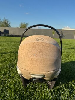 Vajíčko: Cybex Platinum Cloud Z i-Size Simply Flowers - 4