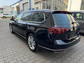 VW Passat B8 2.0TDI 140kW DSG Panorama Webasto ACC Kamera - 4