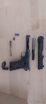 Pistole Steyr 1912 úředně znehodnocena v roce 1985 na VB - 4