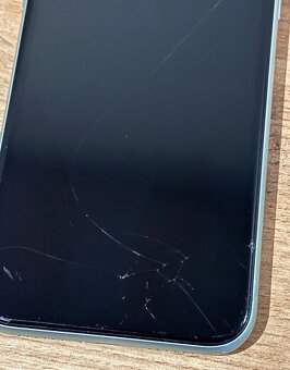 Apple iPhone 11 64GB - 4