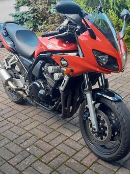 Yamaha Fazer FZS 600 - 4