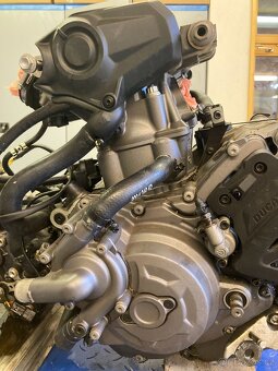 Motor DUCATI Monster 937 2021-2025 - 4