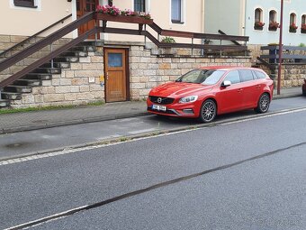 Volvo V60 D4 R-design 2018 2.0Bitdi - 4
