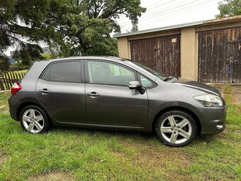 TOYOTA AURIS 1.6 VALVEMATIC NAVI XENON 1.MAJITEL - 4
