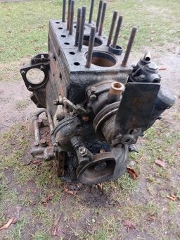 Zetor 3011 polomotor - 4