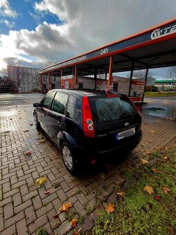 Ford fiesta - 4