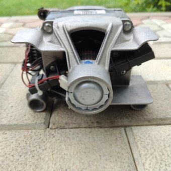 Motor pračky - Zánovní uhlíky - MCA 45/64-148/WHE12 - 4