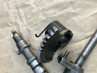 čz 175-487 hřídel - 4