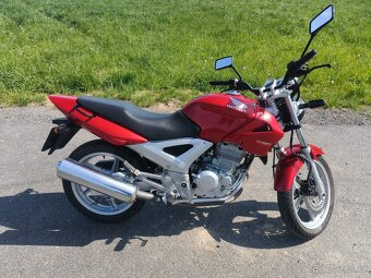 Honda CBF 250 A2 - 4