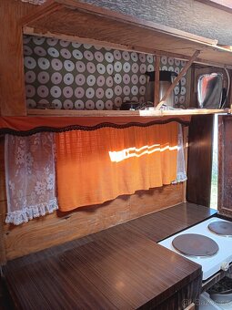 Obytný karavan - 4