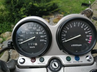 Suzuki GS 500 - 4