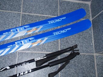 SET BĚŽKY TECNO 140 CM+BOTY SALOMON VEL.36,5+HŮLKY LEKI 110 - 4