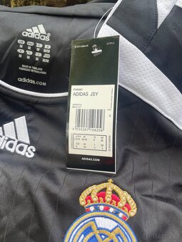 Dres Real Madrid - 4