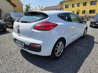 Kia Ceed 1.6 GDI 99kw Park senzor Benzín - 4