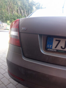 Škoda Octavia 1.8 - 4