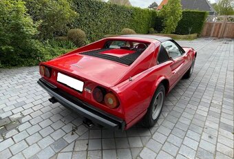 Krásné Ferrari 308 GTSI z roku 1981 - 4