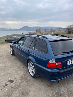 BMW E46 320i Touring - 4