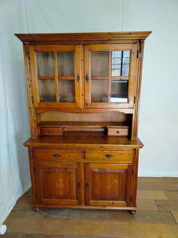 Kuchyňský kredenc - 4