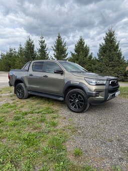 Hilux 2.8d invincible sport - 4