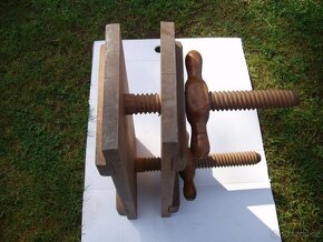 Upínací přípravek pro truhláře - 4