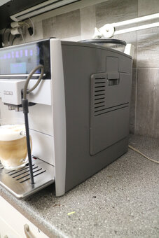 KÁVOVAR SIEMENS EQ.6 SERIES 300 - 4