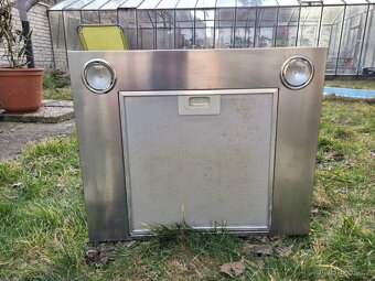 Komínová digestoř Whirlpool se sklem - 4