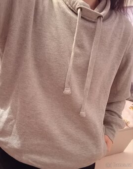 Šedá pánská mikina se šněrováním u krku - 4