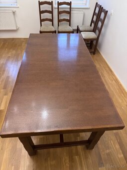 Jídelní stůl z masivu + 6 židlí z masivu - 4