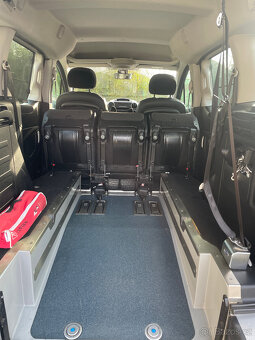 Citroën Berlingo: rampa pro vozíčkáře - 4