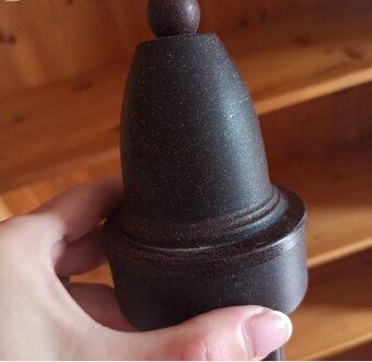 Pěkný kovový lustr na řetězu - 4